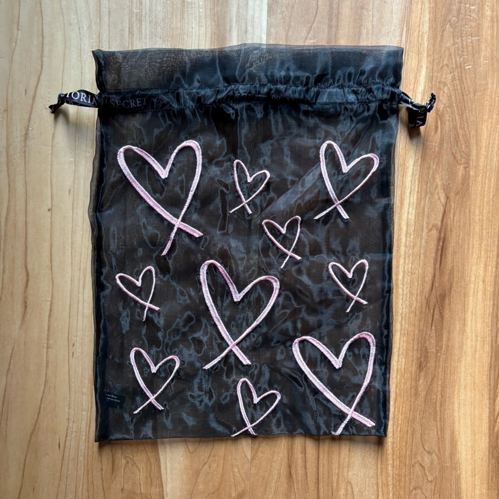 Victoria’s Secret Black Mesh Lingerie Bag with Pink Hearts and Striped Pouch - Picture 4 of 7
